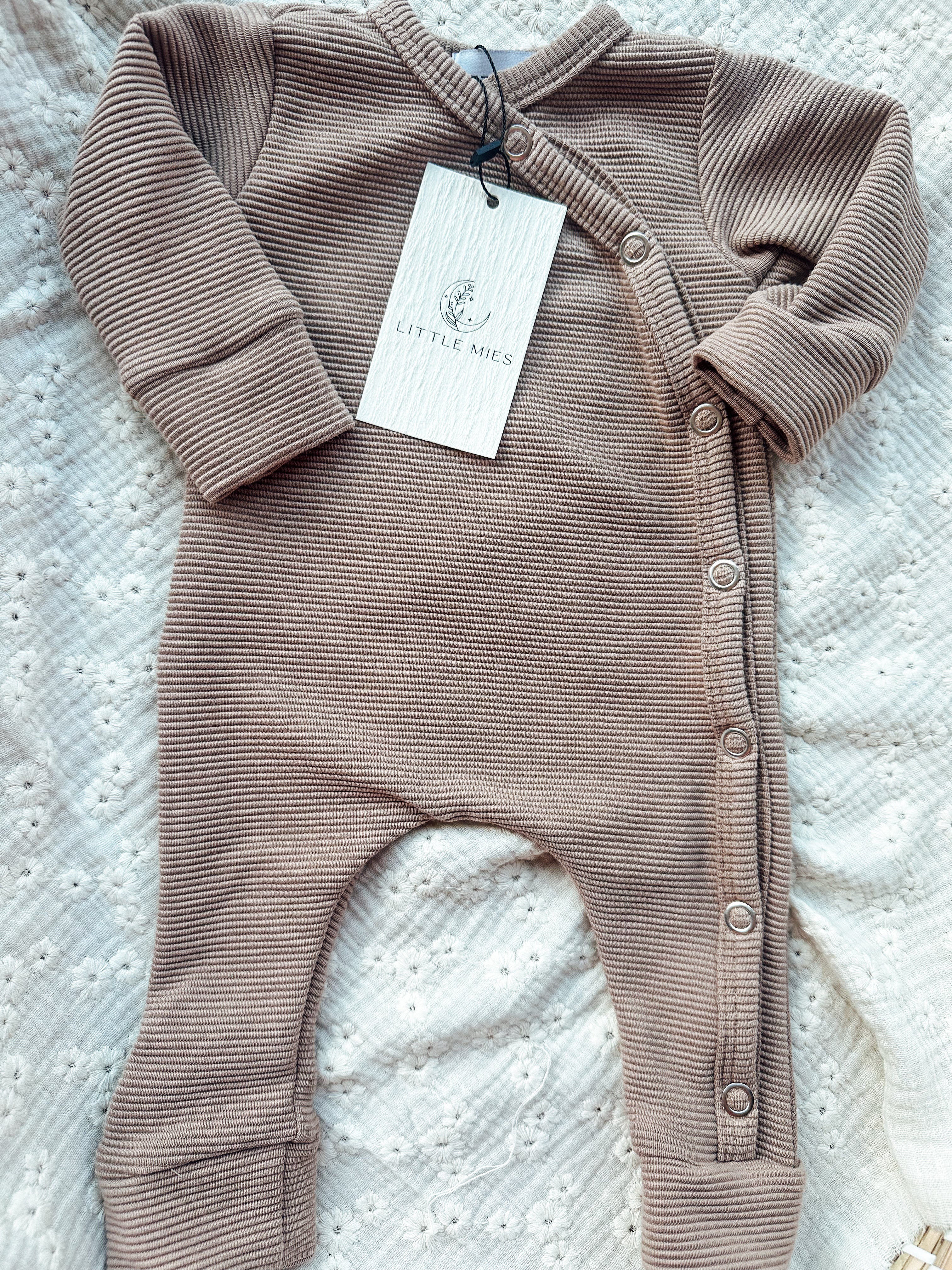 Boxpakje – Taupe Rib maat 50/56